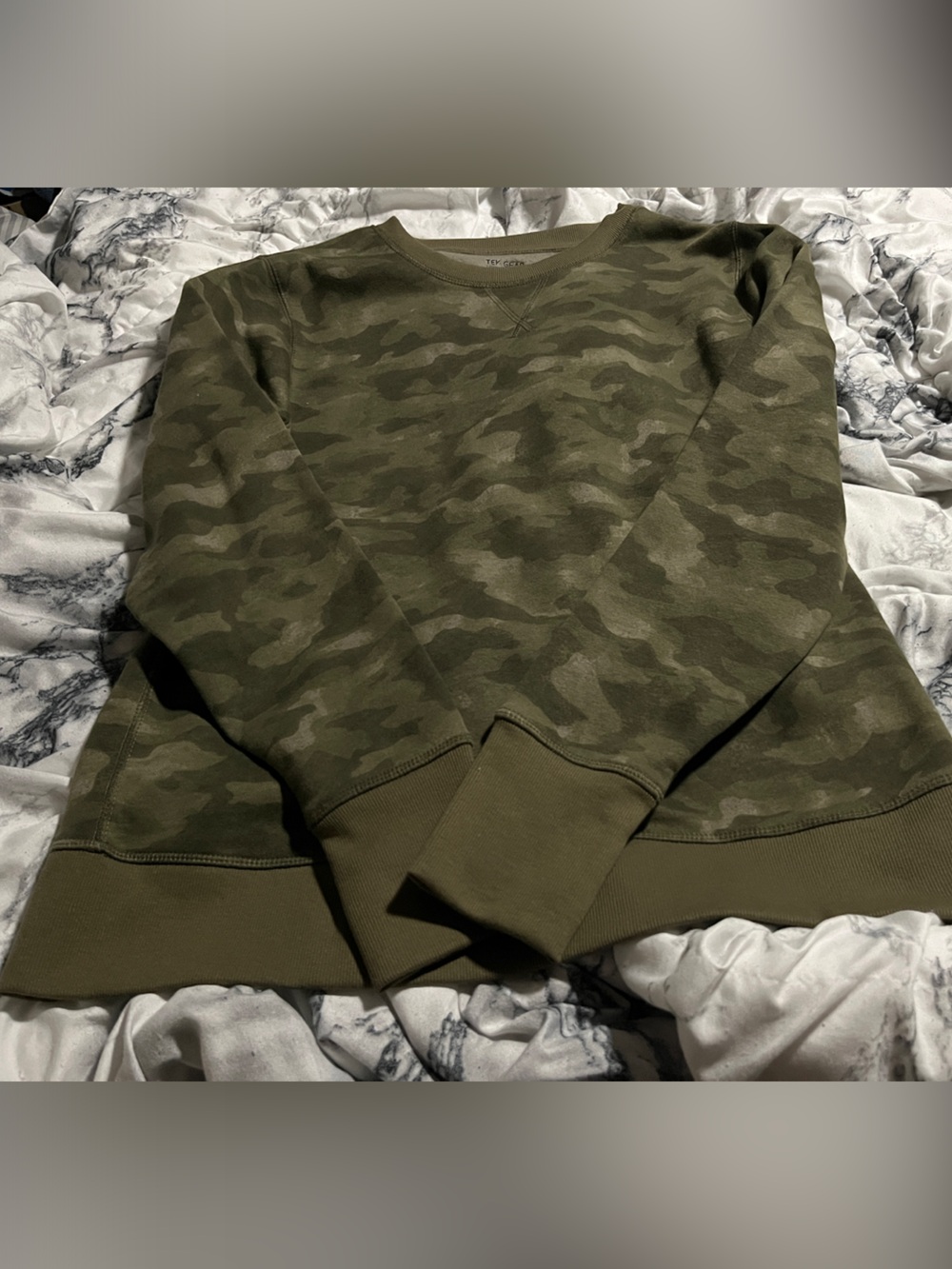 tek gear Olive Camo Crewneck Sweatshirt